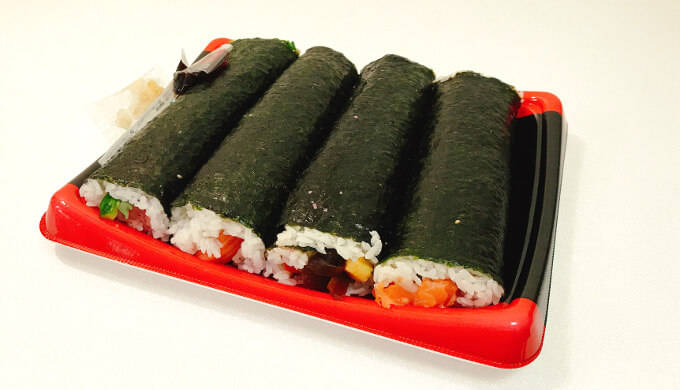 恵方巻(パックの中)