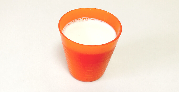 シッパー(牛乳200ml)