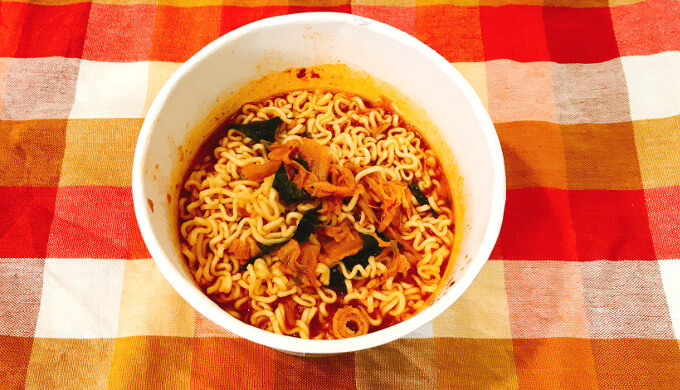 みそ汁の具(キムチラーメン)