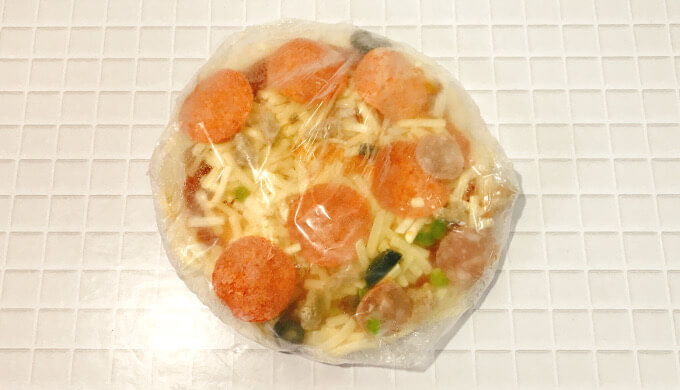 トロナペパロニピザ(冷凍状態)