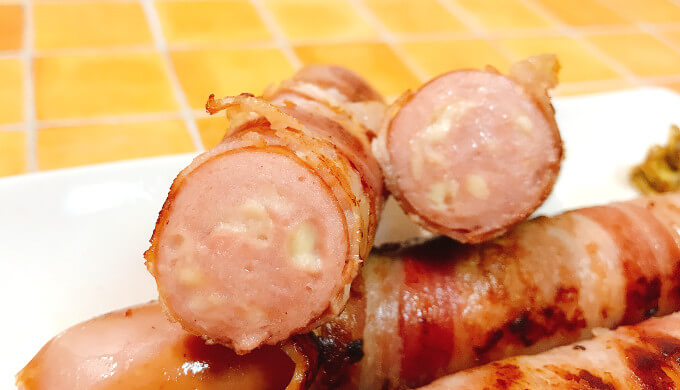 チーズフランクベーコン(断面アップ)